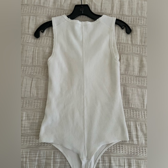 All saints off white bodysuit sz 6 fits like a large - Picture 3 of 9